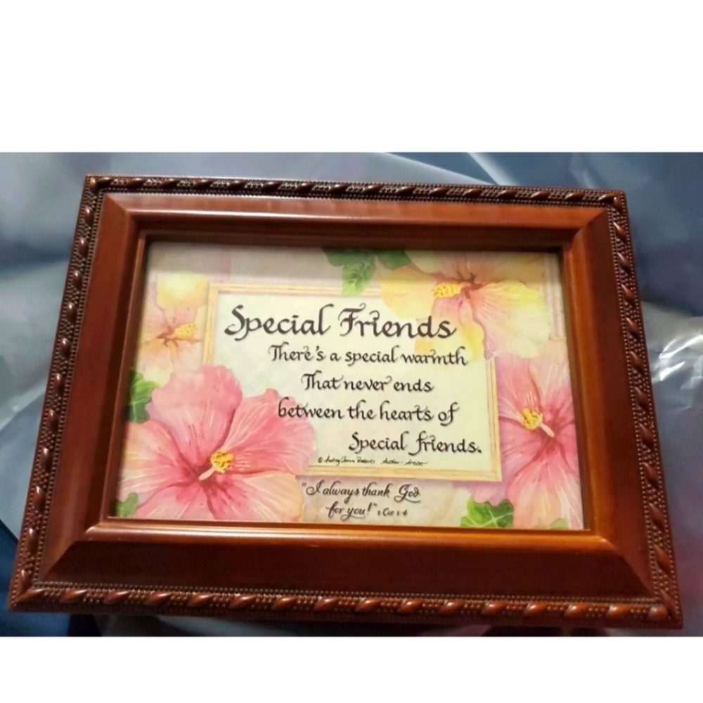 :* USED SANKYO SPECIAL FRIENDS BROWN WOOD MUSICAL JEWELRY TRINKET BOX  PHOTO